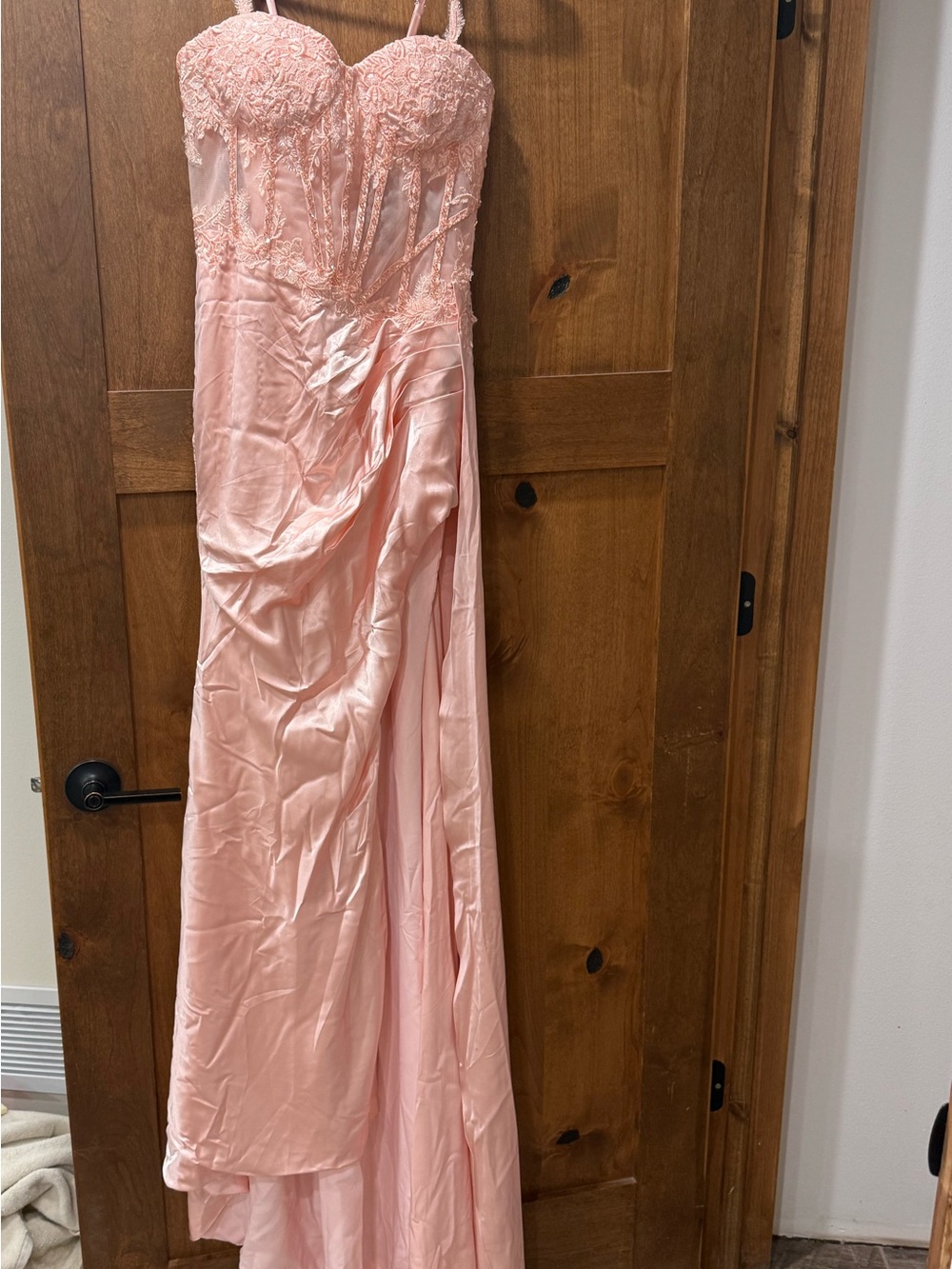 Elegant Pink Lace Bodice Evening Dress